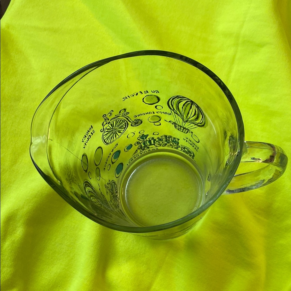 Vintage Mid Century Bon Voyage Train Travel Themed Clear Glass Pitcher - Picture 8 of 9